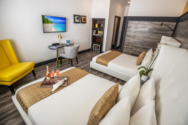 Catalina Hotel & Beach Club Main image